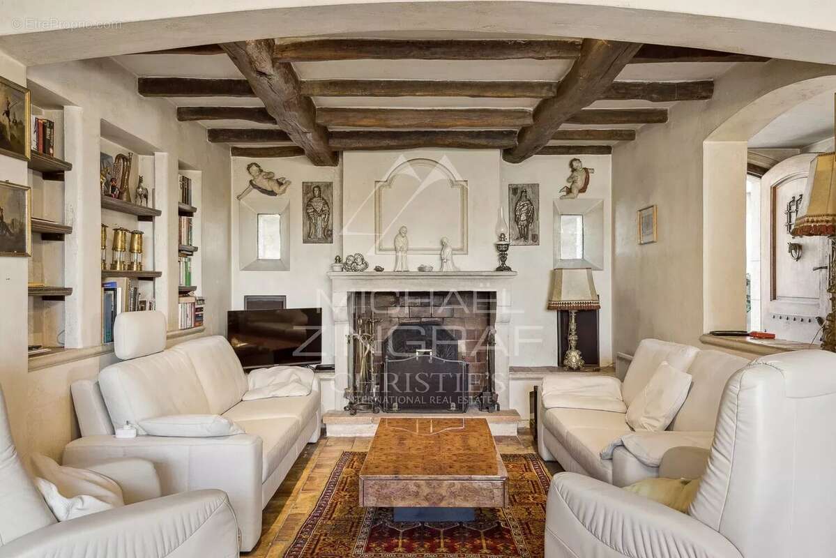 Maison à CAGNES-SUR-MER