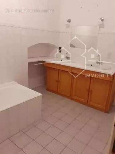 Maison à BEAUREPAIRE