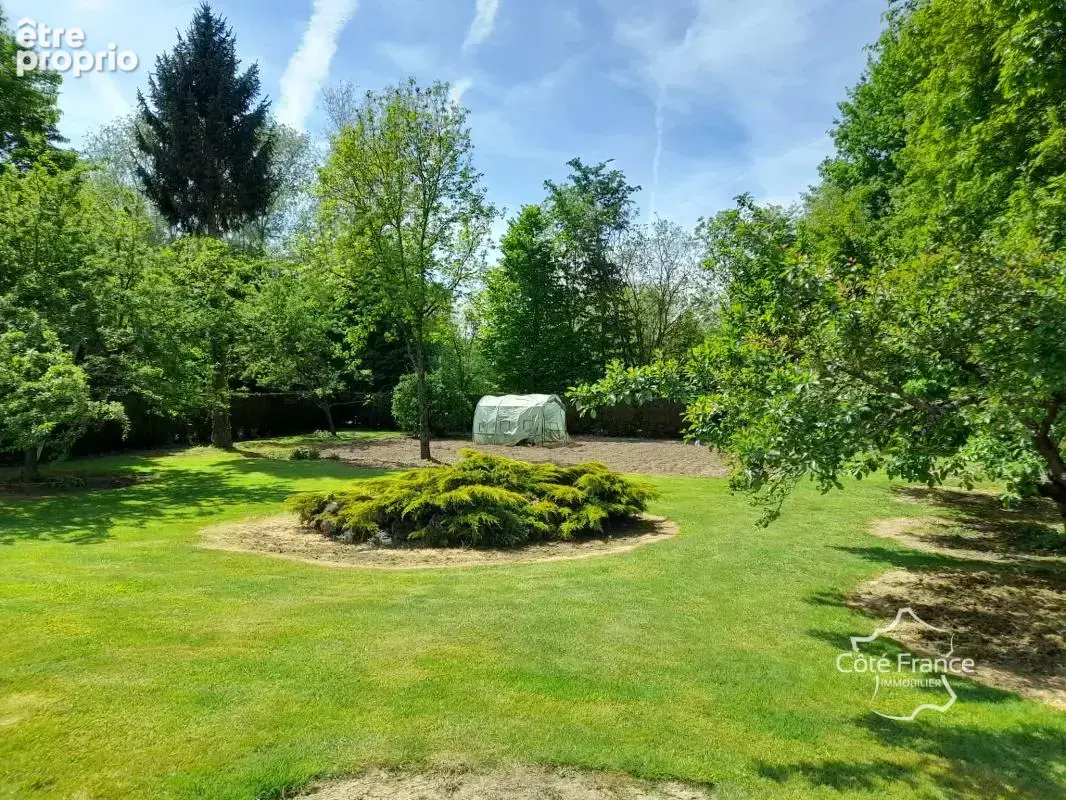A proximité de tous commerces, lot de 3 maisons avec piscine - photo 9