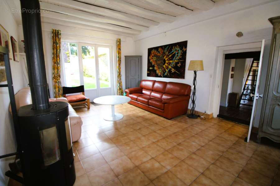 Maison à BRINON-SUR-BEUVRON