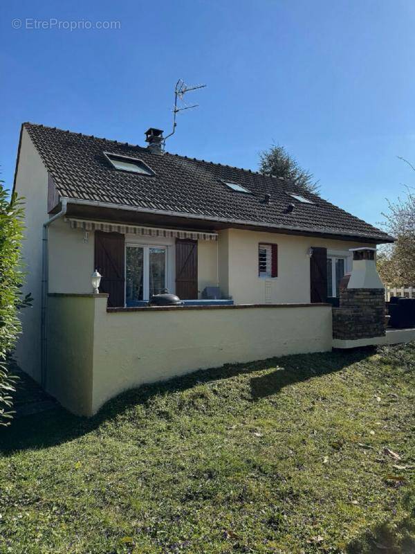 Maison à CLAYE-SOUILLY
