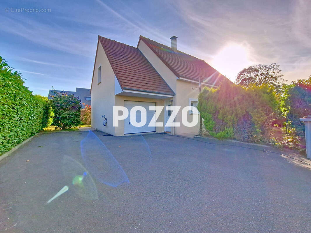 À vendre - Maison familiale à Cairon (Caen Nord) - photo 2