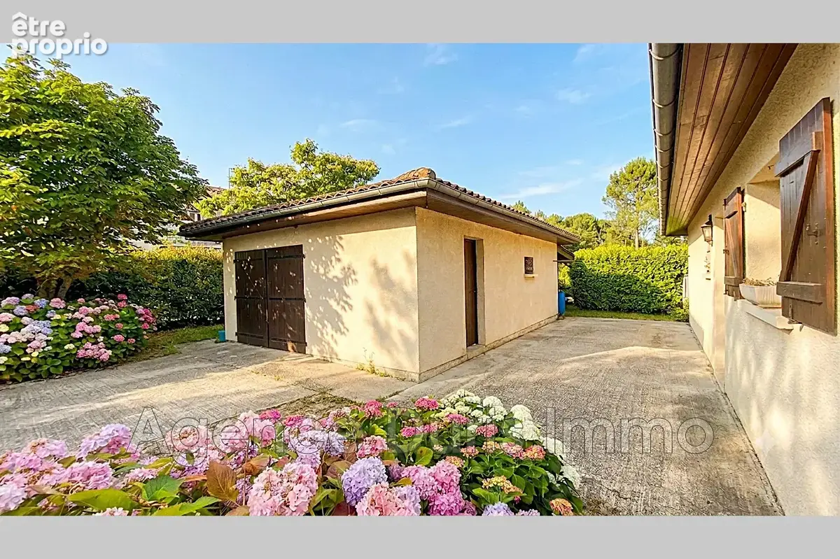 Maison 7 pièces 154 m² à vendre à Le Taillan-Medoc (33320) - photo 3