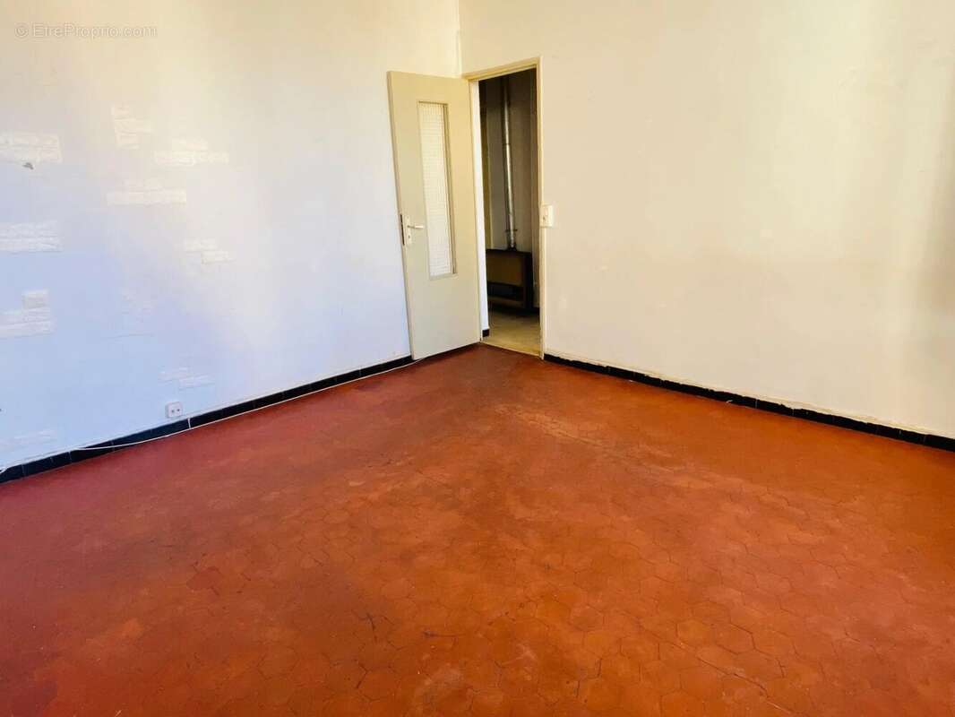 Appartement à MARSEILLE-6E