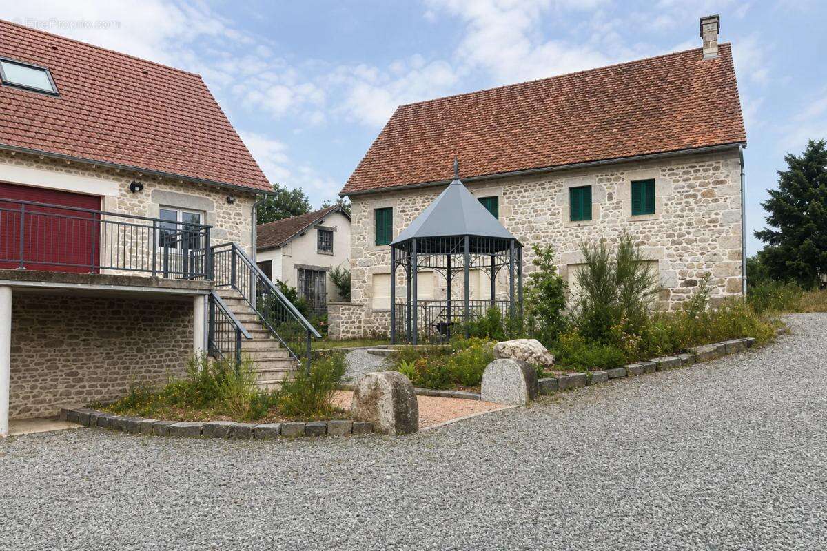 Maison à TRALAIGUES