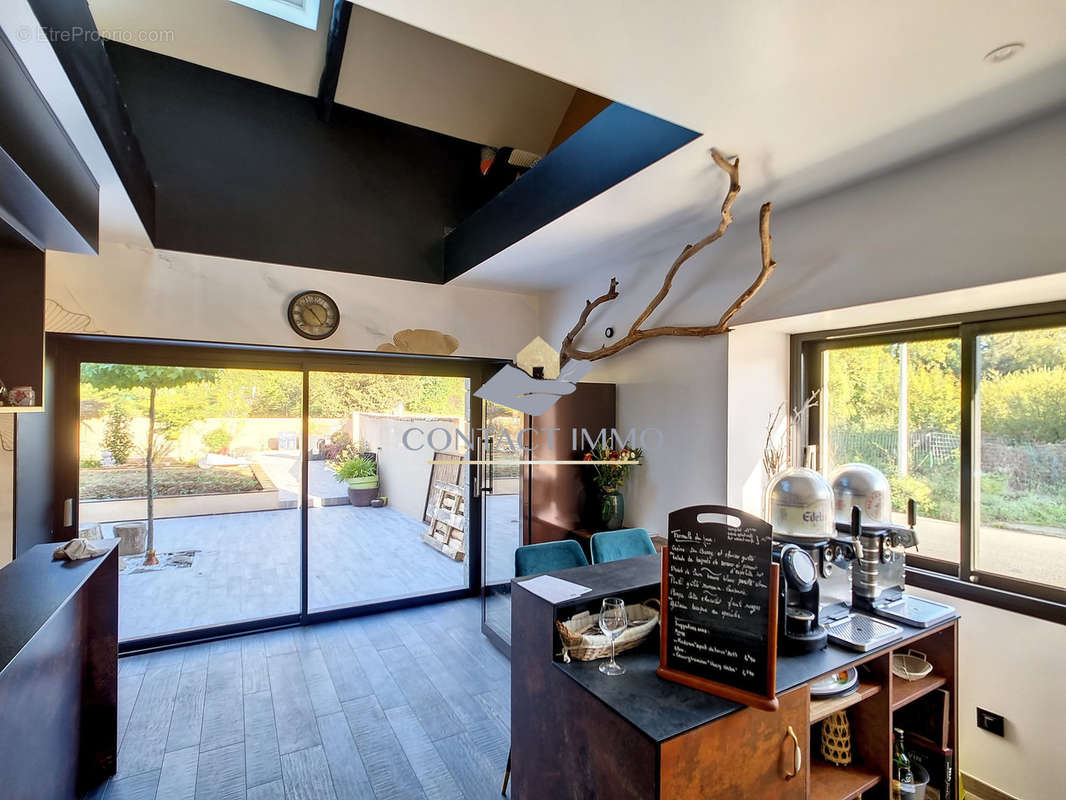 cuisine - Maison à PLOUGUENAST