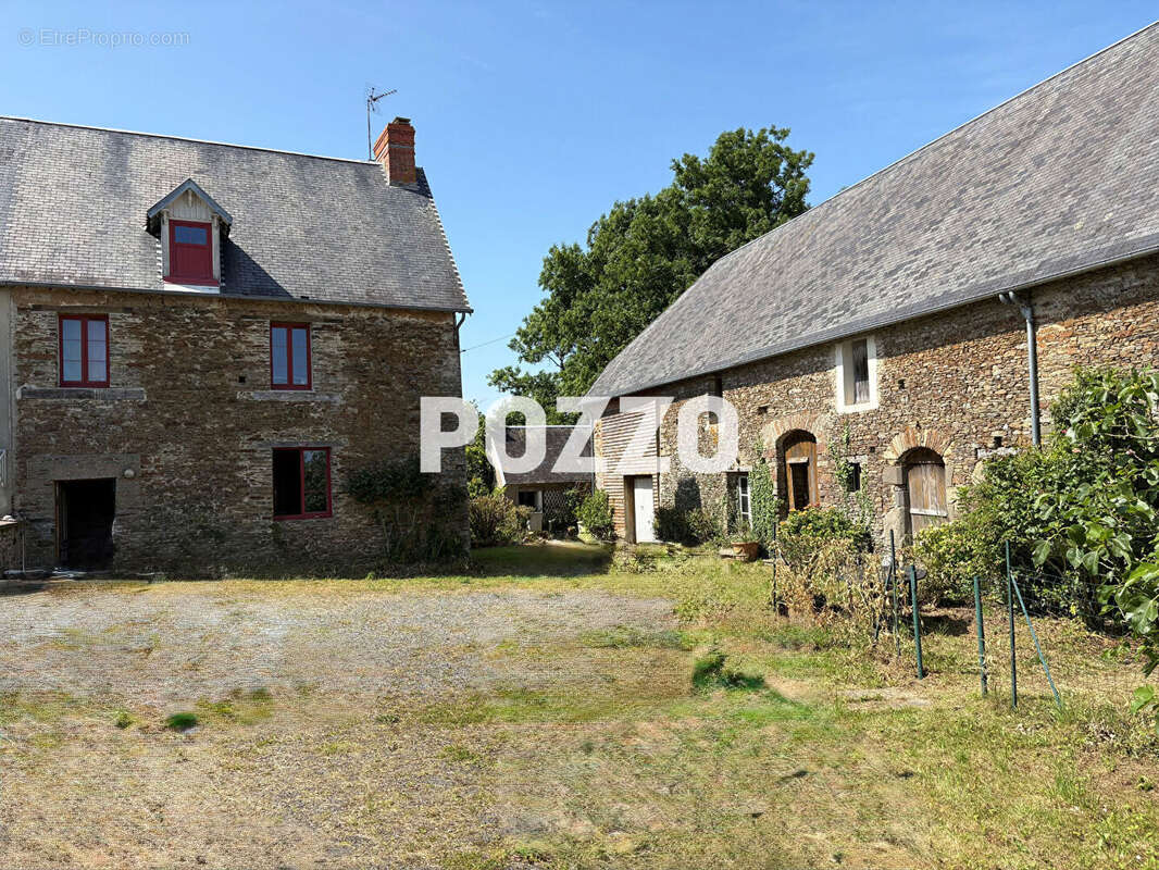 NOUVEAU à vendre Propriété comprenant deux maisons à  SAINT-EBREMOND-DE-BONFOSSÉ - photo 2