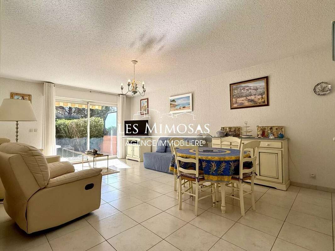 Appartement à FREJUS