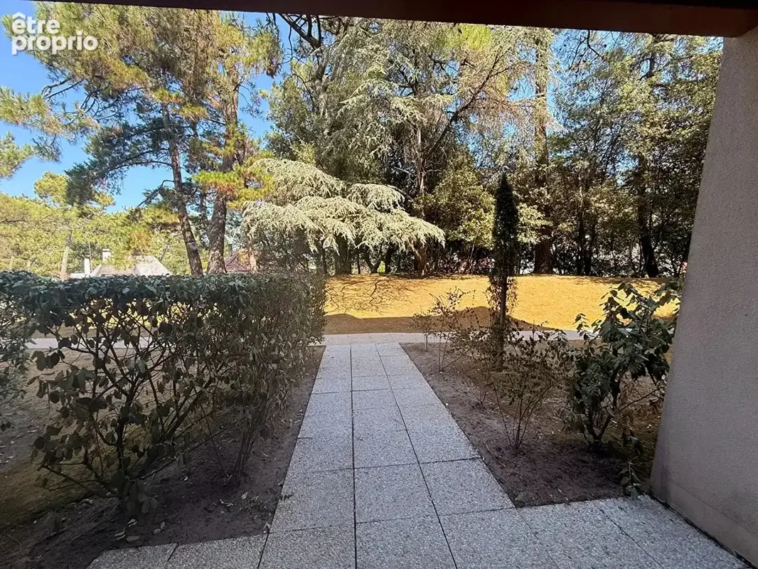 La baule, lumineux t2 en rez-de-jardin dans résidence sécurisée - photo 6