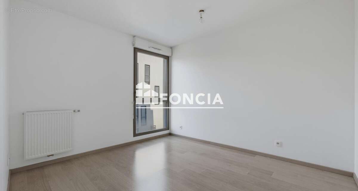 À vendre – Superbe T3 de aux Bassins à Flot - photo 9
