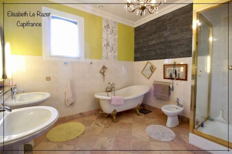 Maison à MONTREUIL-JUIGNE