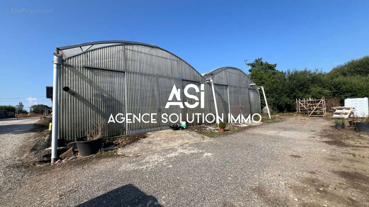 Terrain à LA FERTE-MACE