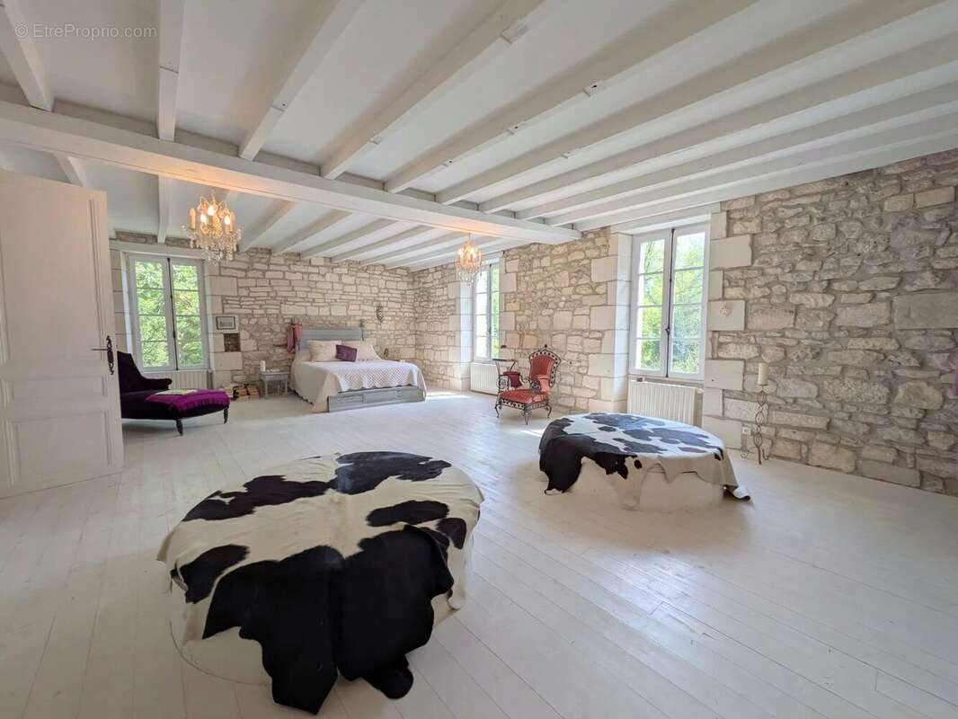Maison à COGNAC