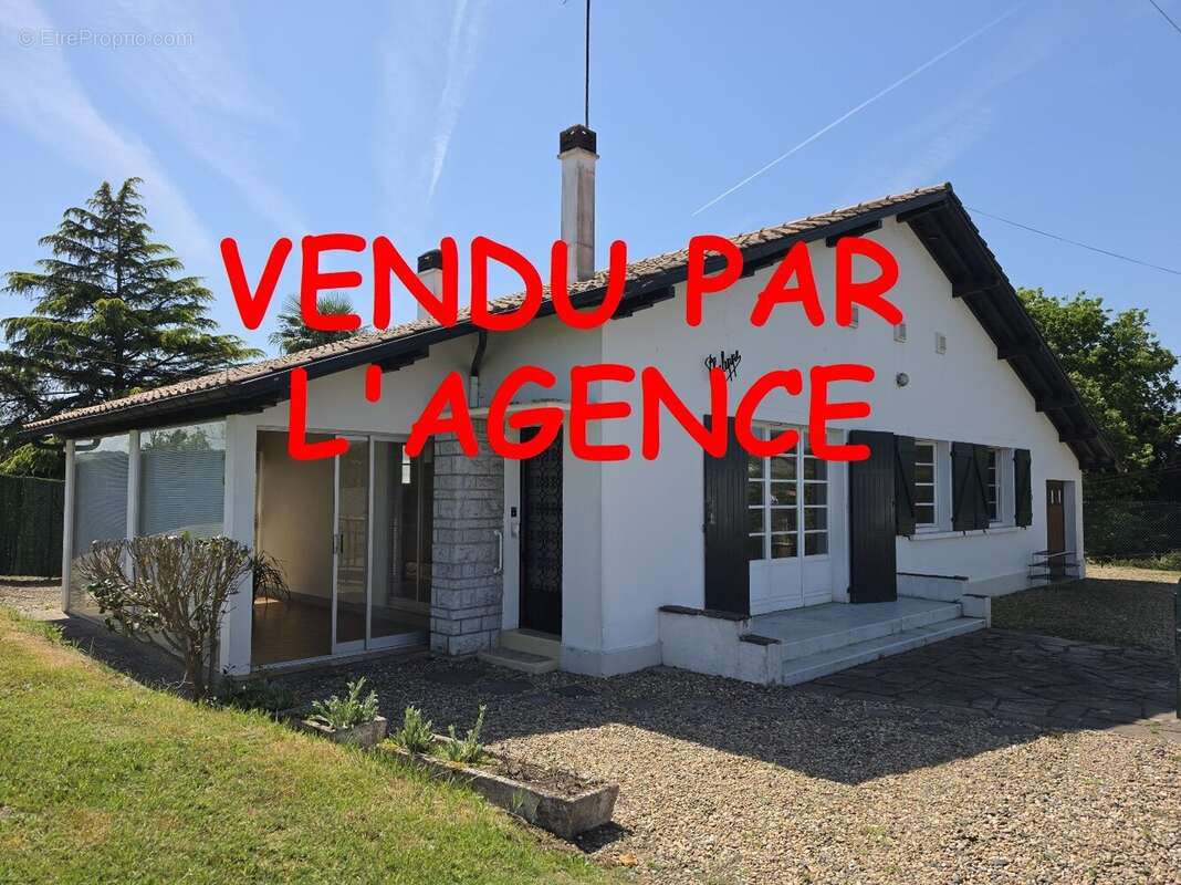 Maison à PUYOO