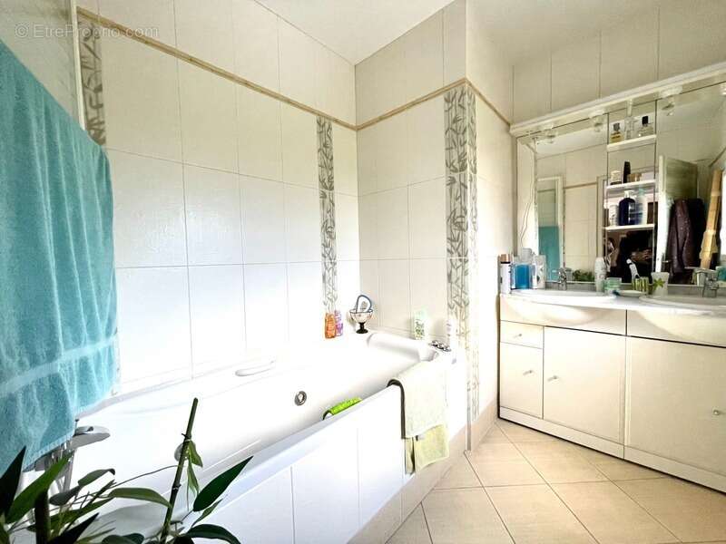 Maison à MONTRICHARD