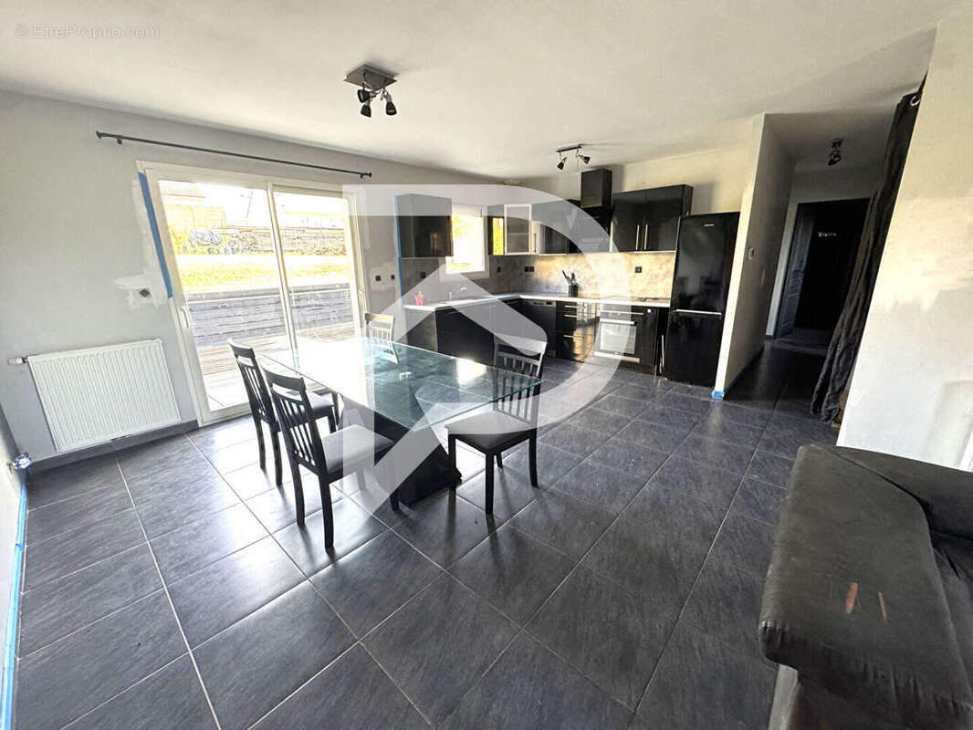 Maison à EZY-SUR-EURE