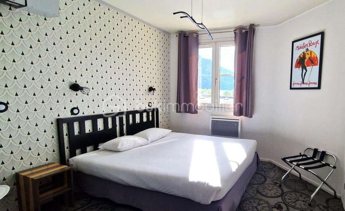 Commerce à FONTANIL-CORNILLON