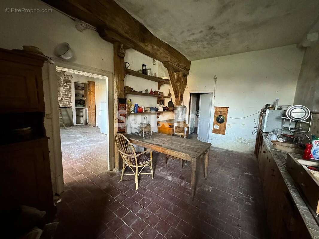 Maison à AVALLON