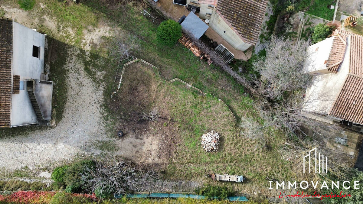 Terrain à PRADES-LE-LEZ