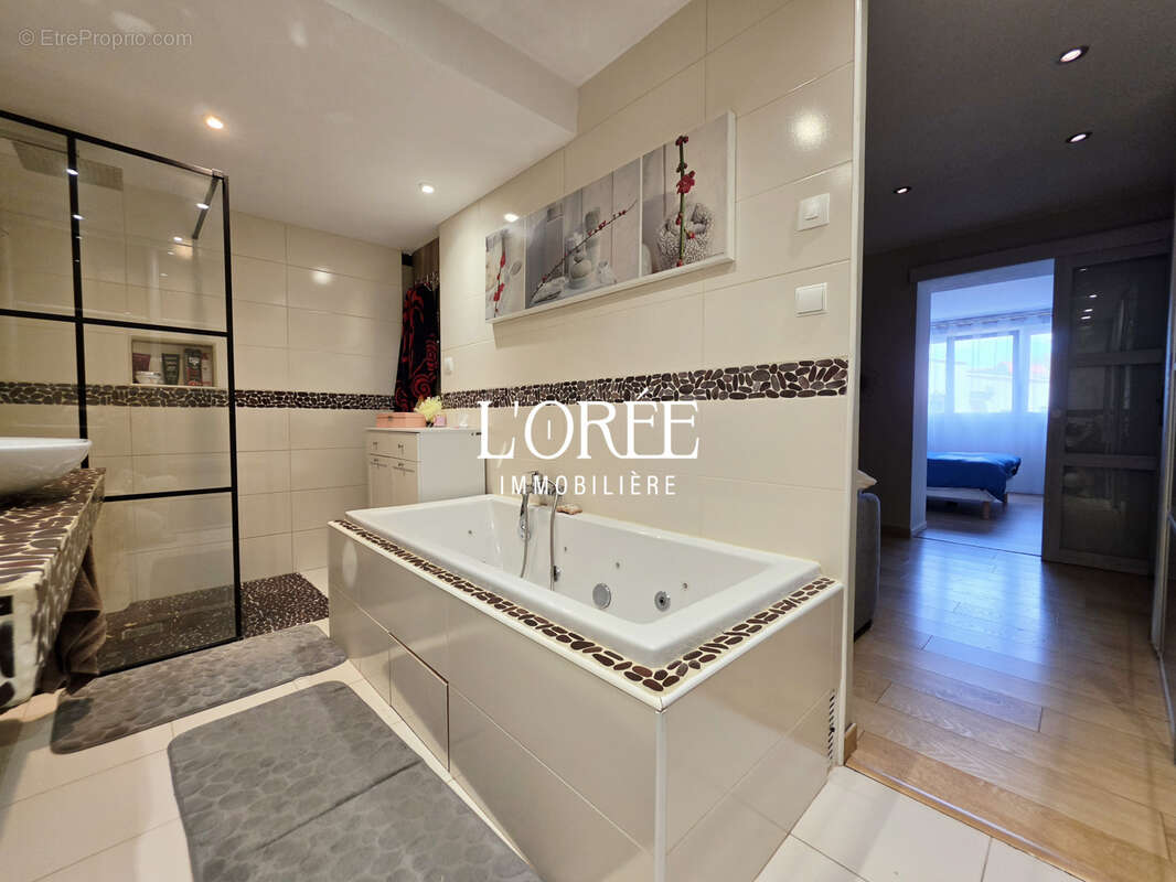 Appartement à DOUVRIN