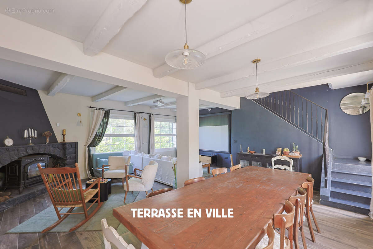 Appartement à EVENOS