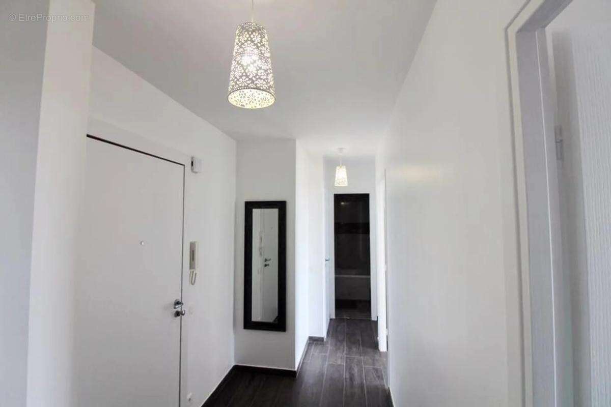 Appartement à ROQUEBRUNE-CAP-MARTIN