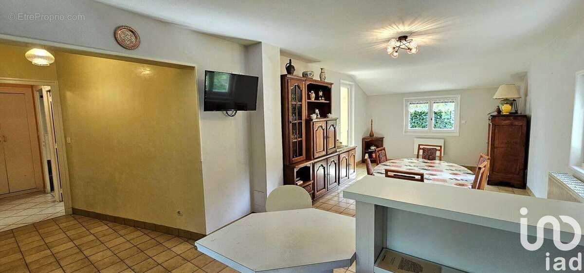 Photo 9 - Maison à SAINT-JULIEN-MOLIN-MOLETTE