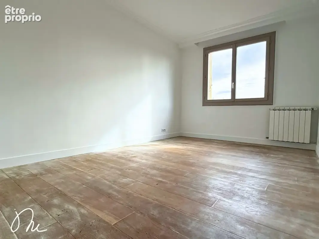 Appartement T4 rénové avec vue dégagée, balcon et cave - photo 9