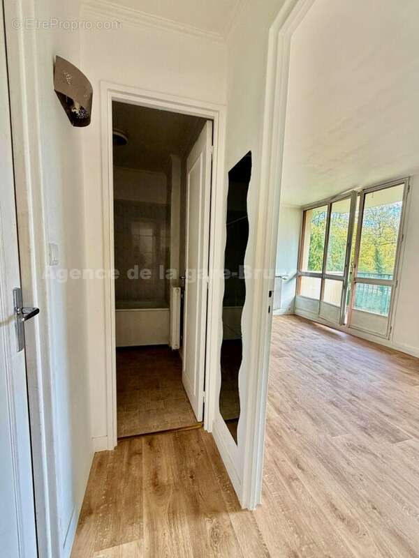 Dgt - Appartement à BRUNOY