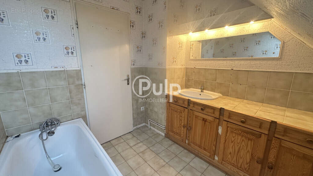 Maison à BRUAY-LA-BUISSIERE