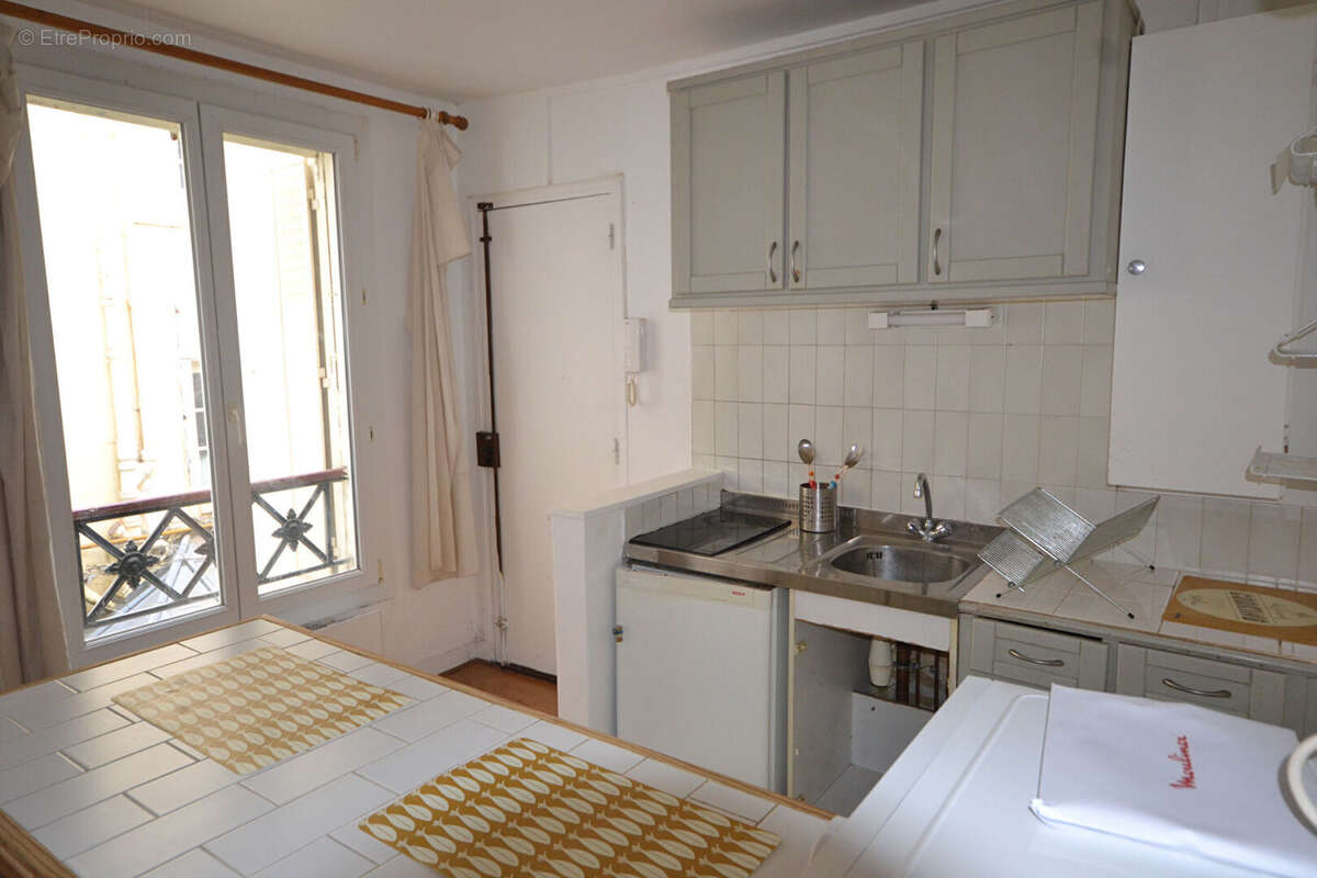 Appartement à PARIS-9E