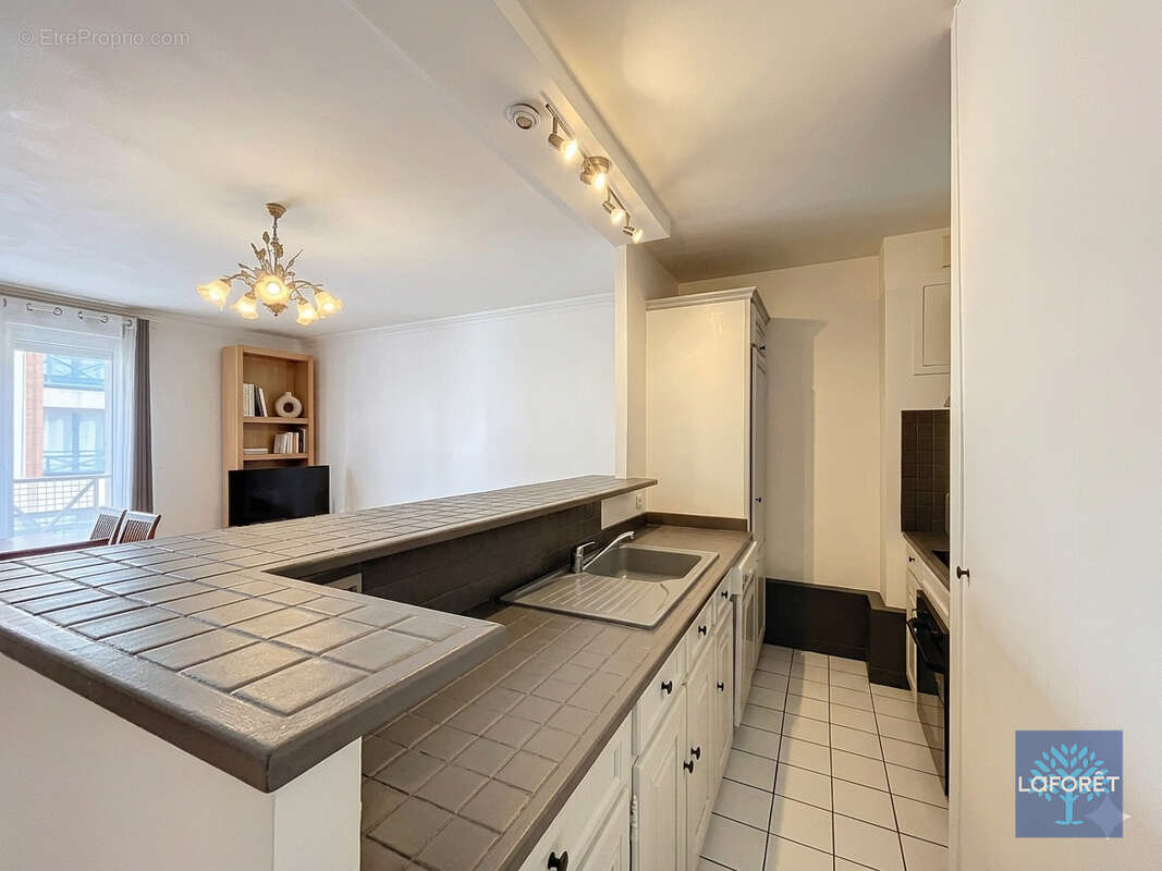 Appartement à CHILLY-MAZARIN