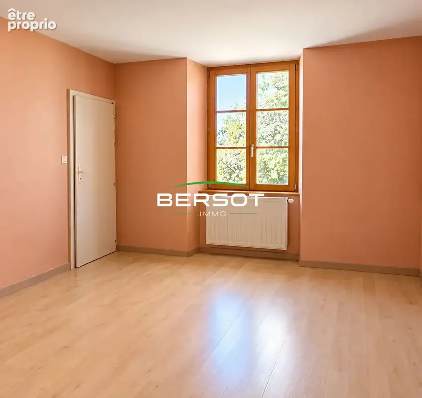 Maison rare et atypique avec un terrain de 2 339 m² - FORT POTENTIEL ! - photo 7