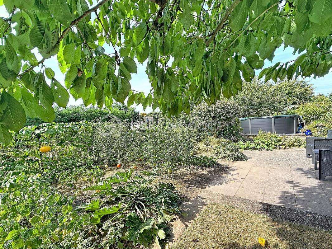 Maison 4 chambres, 3 garages, jardin, proche des commodités - photo 17
