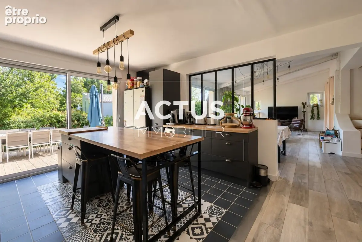 Maison 6 pièces 133 m² à vendre à Salon-De-Provence (13300) - photo 5