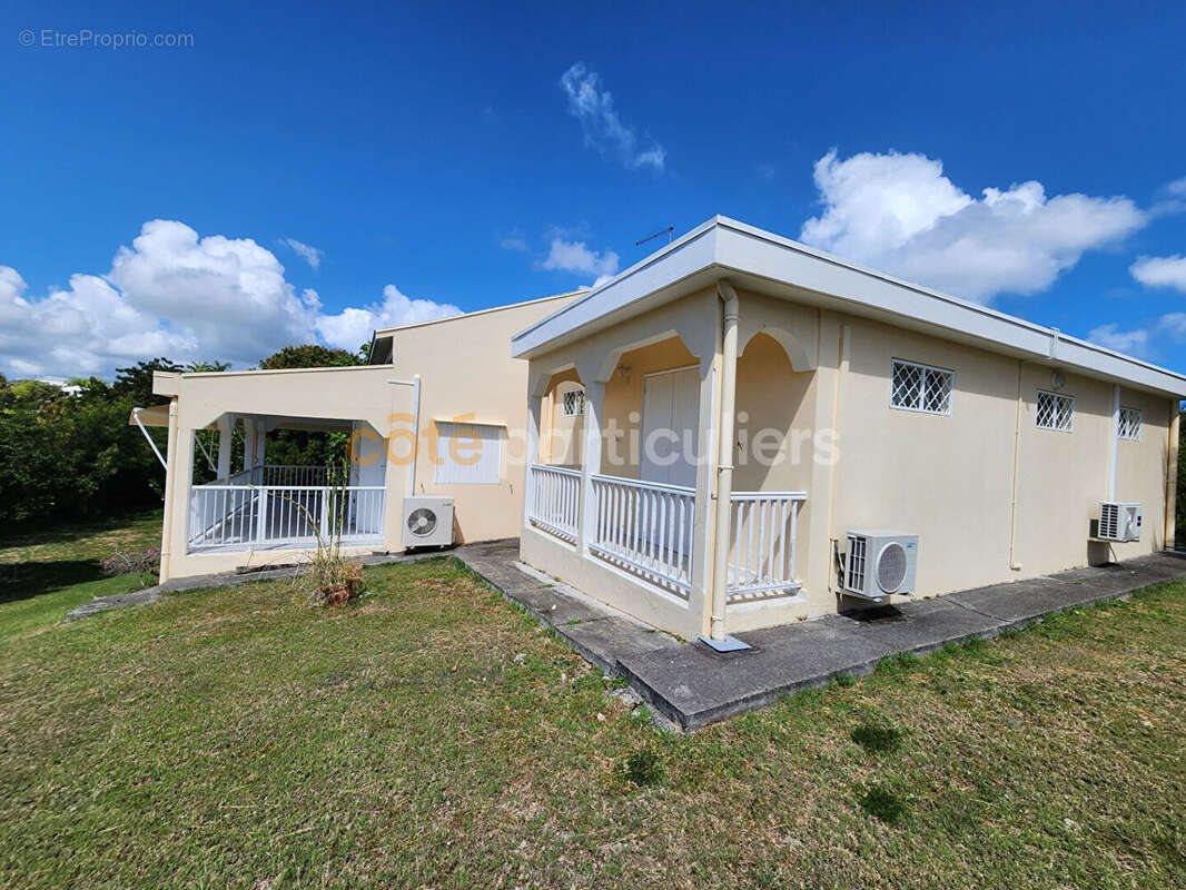 Maison à SAINT-FRANCOIS