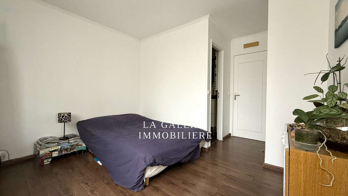 Appartement à SURESNES
