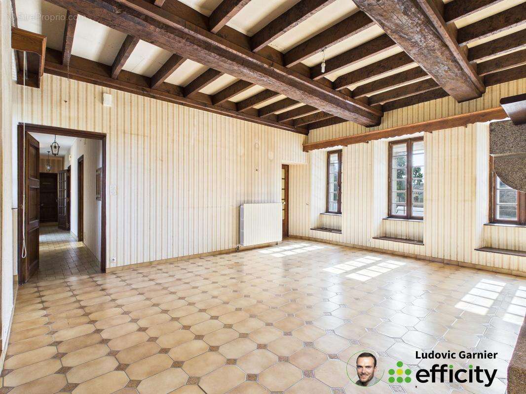 Maison 103 m² à Saint-Hilaire-Du-Harcouet  - photo 4