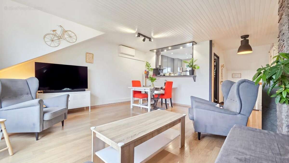 Appartement à VETRAZ-MONTHOUX