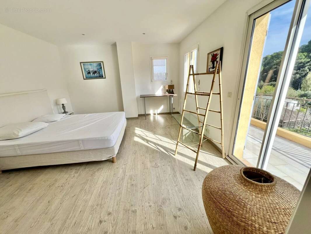 Maison à ANTIBES