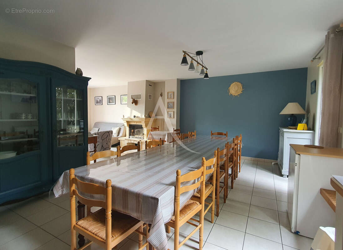 Maison à NOYERS-SUR-CHER