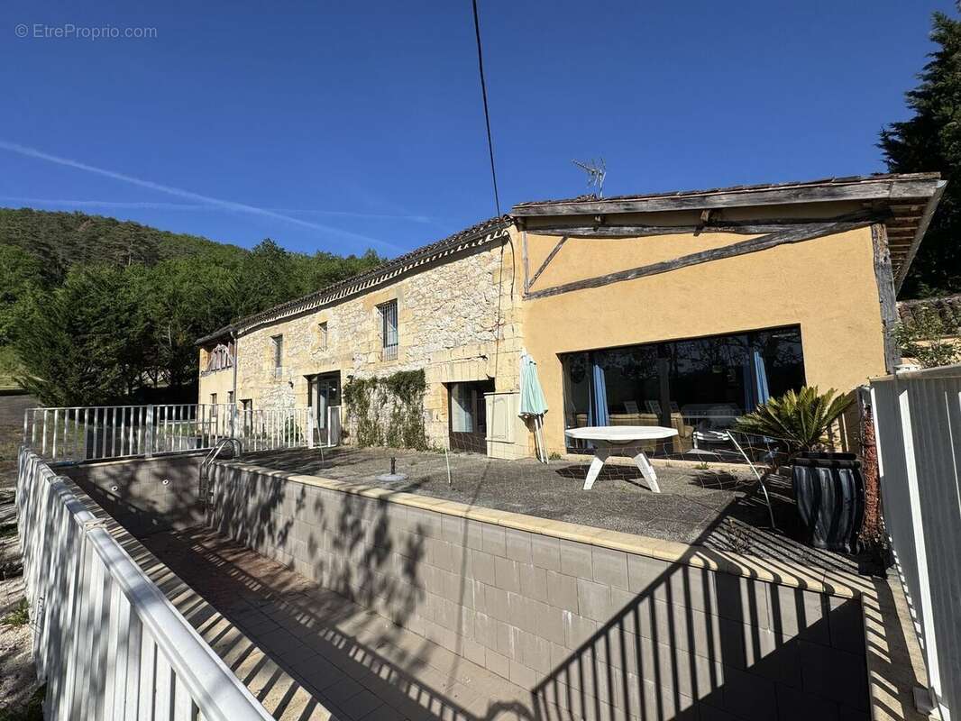 IMG2844 - Maison à SAINT-CYPRIEN