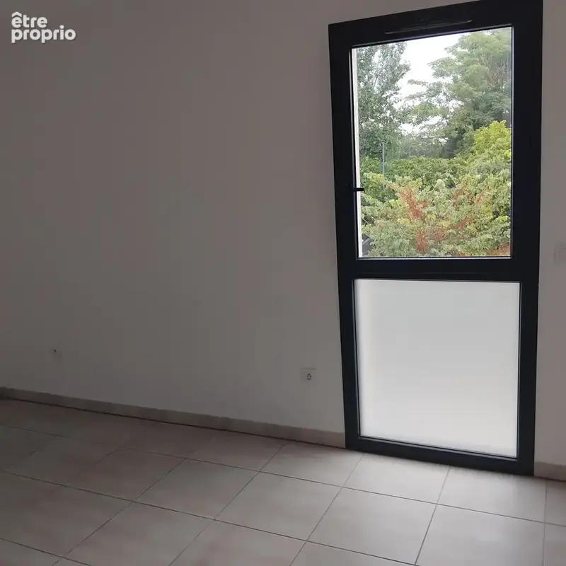 P2 très bon état, résidence moderne à 30 mn de la mer - photo 6