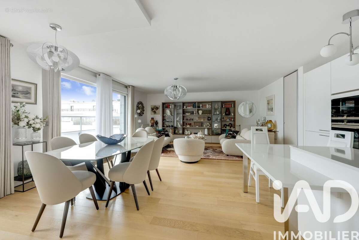 Photo 2 - Appartement à GARCHES