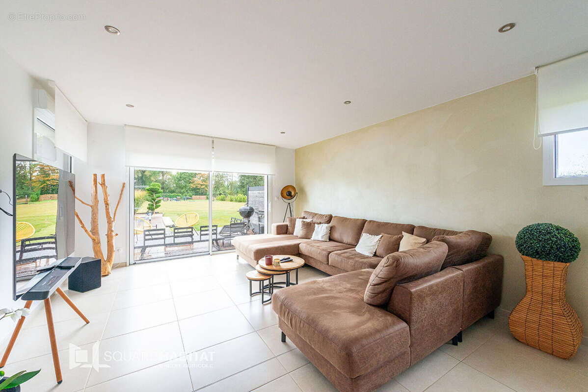 Maison à SAINT-AMAND-LES-EAUX