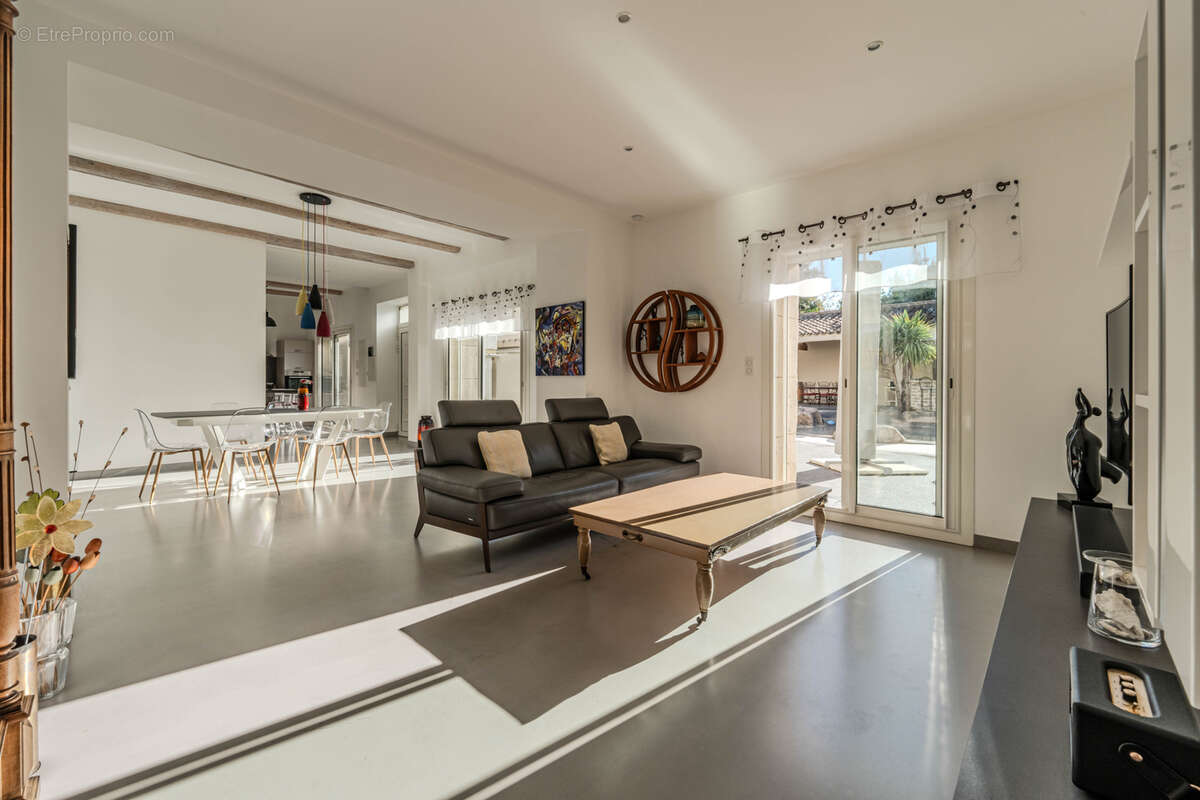 Maison à COLOMBIERS