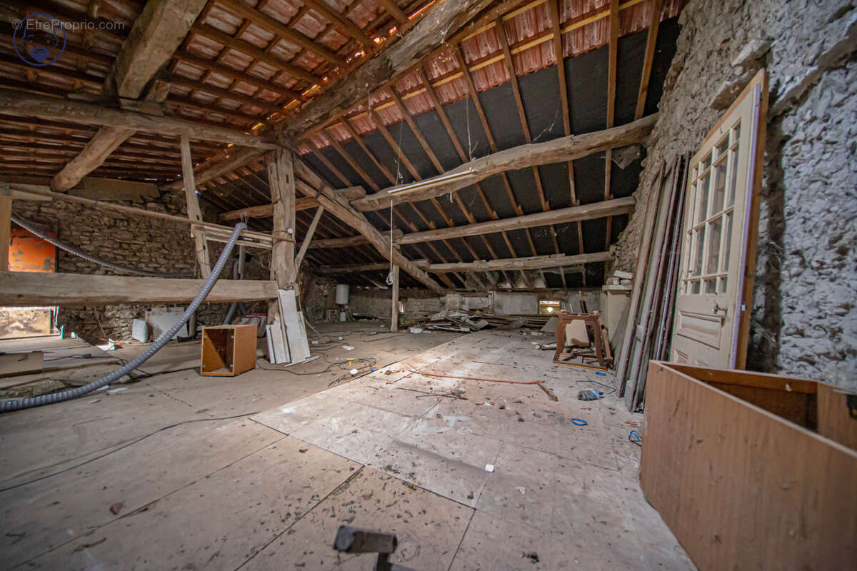 Maison de village a conforter proche ligny en barrois - photo 11