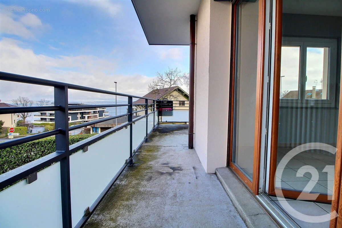 Appartement à EVIAN-LES-BAINS