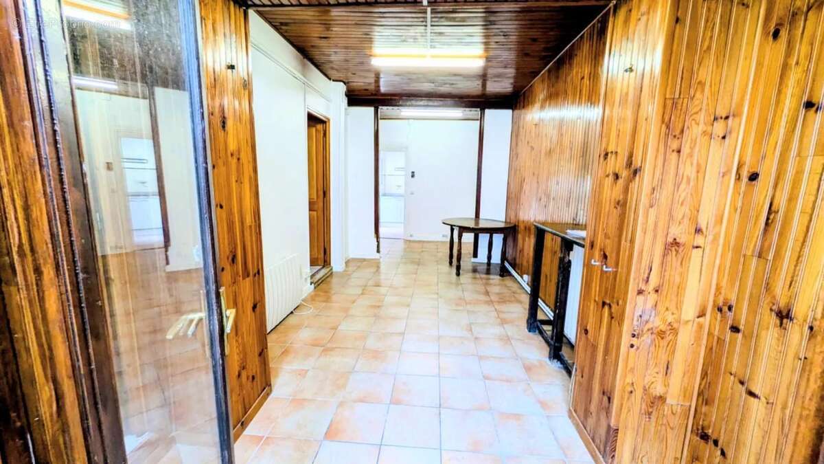 Maison de 9 pièces de 200 m² situé à Le Blanc-Mesnil - photo 9