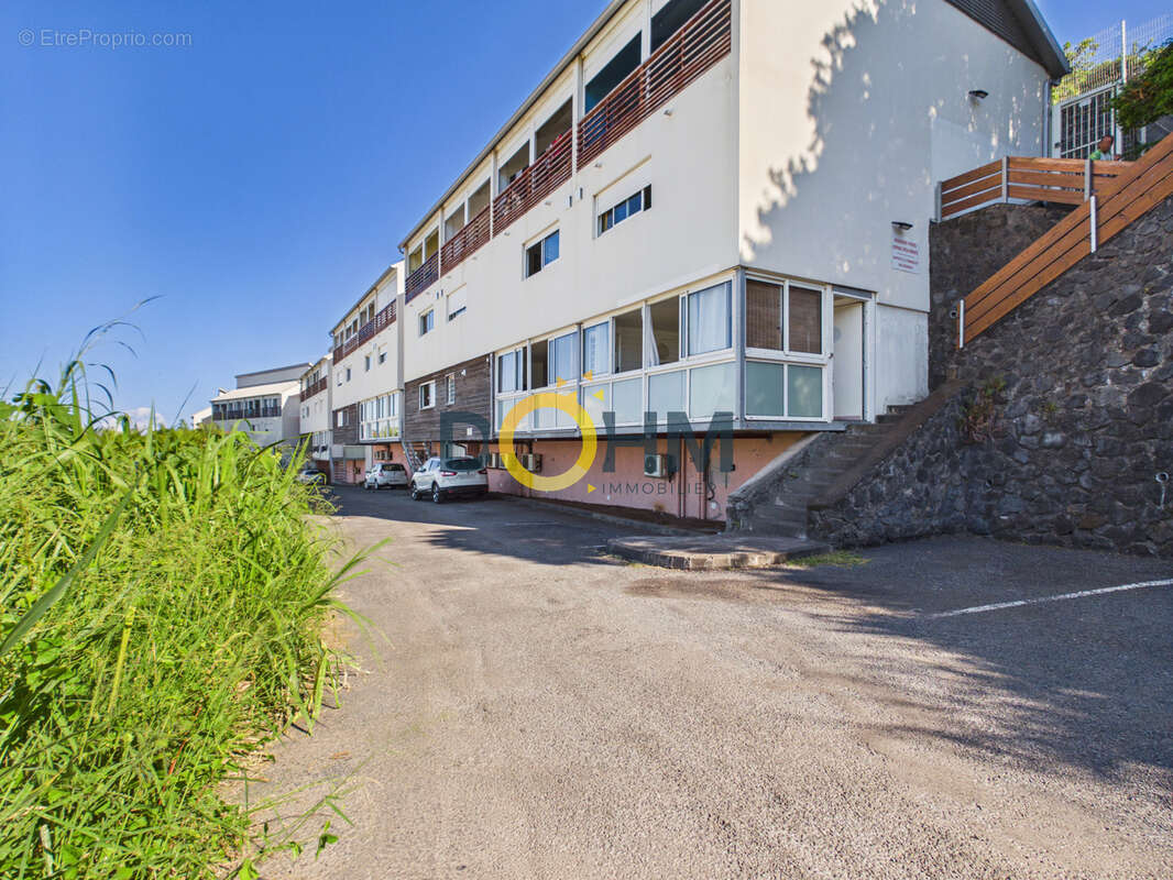 Appartement à LES AVIRONS